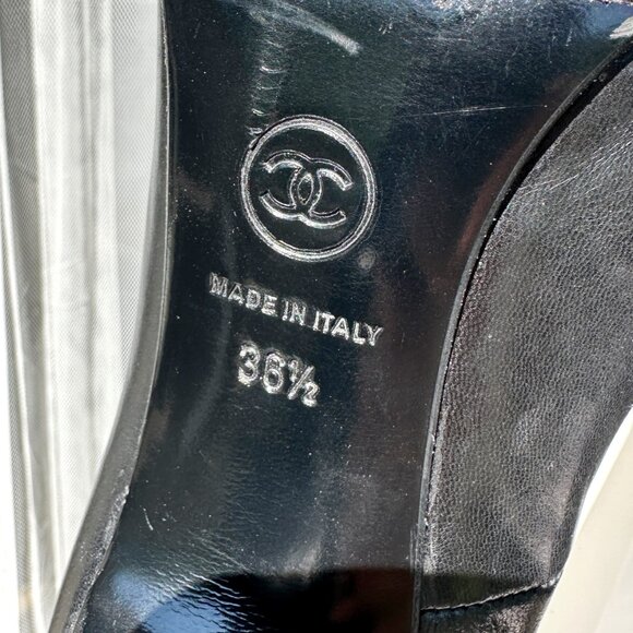 *CHANEL* Vintage Booties - Picture 5 of 12